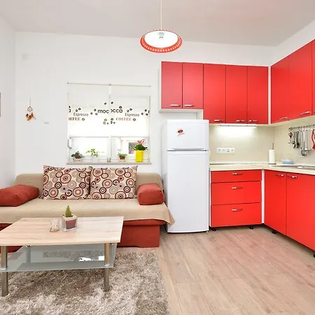 Lucana Apartment *